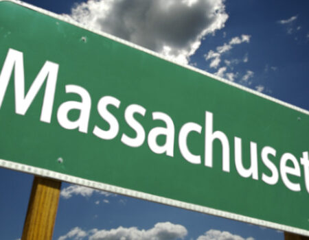 Massachusetts Gambling Regulator Debates Ban on Non-playing Bonuses
