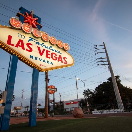 Nevada playing income declines again in April