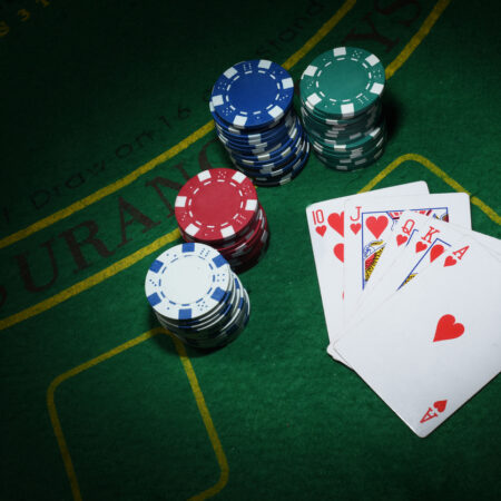 Caesars WSOP debut first-of-its-kind three-relate poker pool