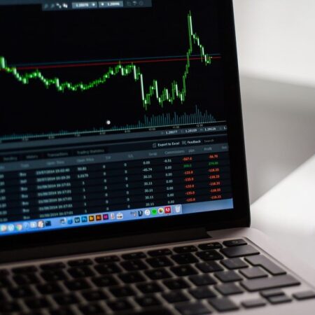 Apax Partners sells final shares in Genius Sports activities