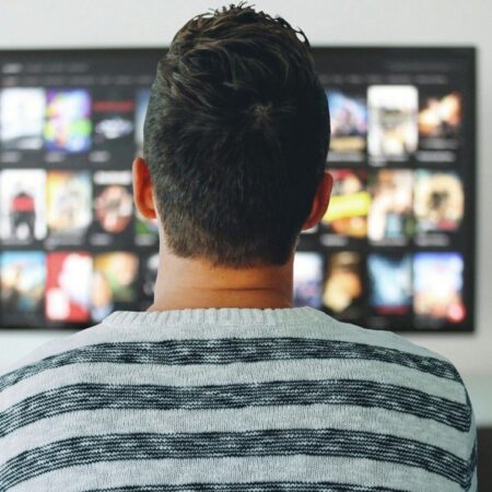 ACMA warns Kayo for breaching gambling ad principles