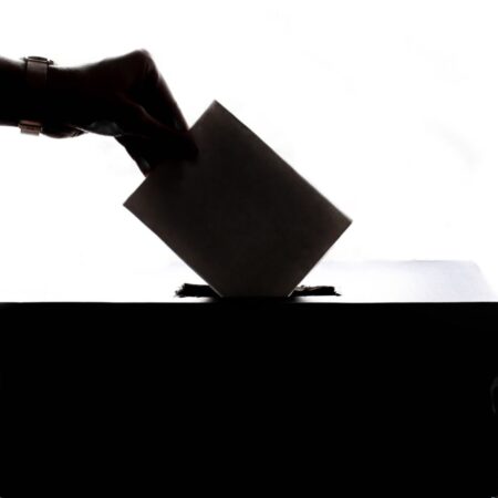UK Commission Investigates Possible Election Wager Offences