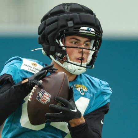 NFL: Louis Rees-Zammit Set for Jacksonville Jaguars Debut
