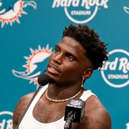 NFL Tyreek Hill’s Traffic Stop Raises Questions About Police