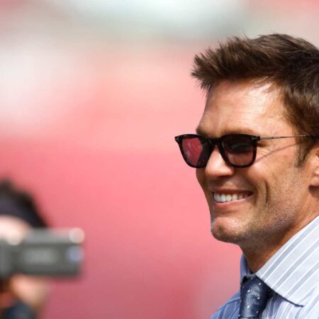 NFL – Brady Fascinated by Bears Contract