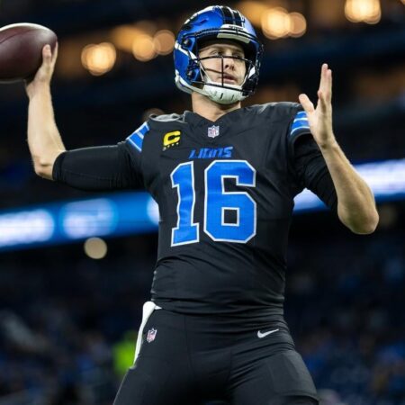 Quarterback Goff Throws Perfect Game, Makes NFL History