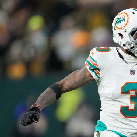 NFL Beckham Jr. Cleared Waivers, Becomes Free Agent